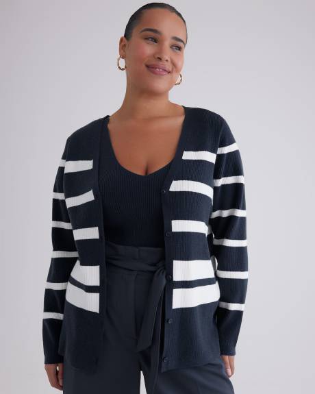 Cardigan en tricot côtelé ligné