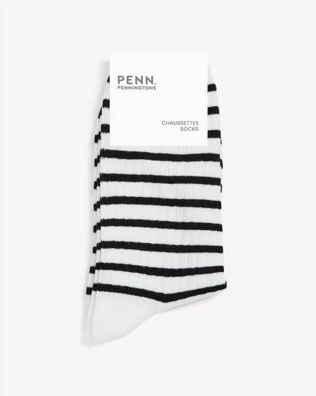 Chaussettes à rayures noir et blanc