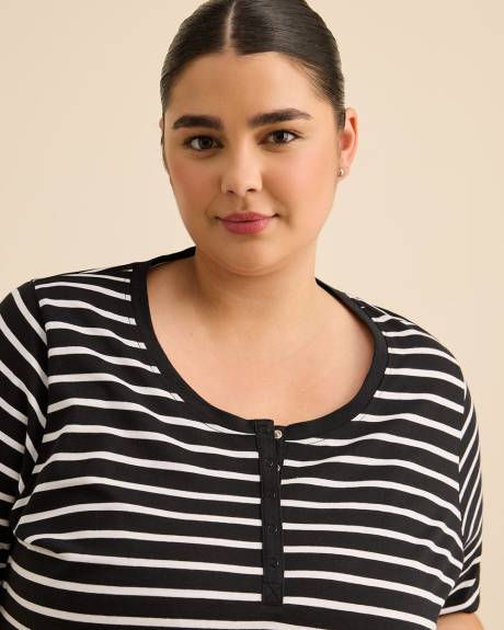 Chemise de nuit longue &agrave; manches courtes avec imprim&eacute; floral - ti Voglio