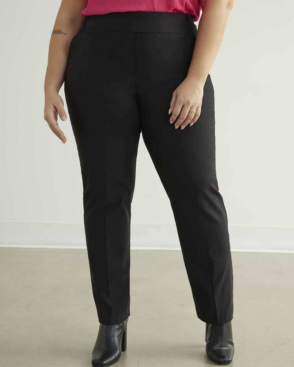 Pantalon de travail de coupe standard à jambe large pour femmes