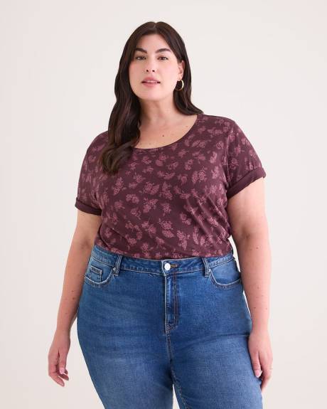 Boyfriend Fit Scoop-Neck Loose T-Shirt - PENN. Essentials