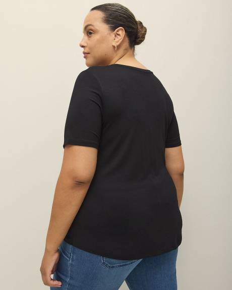 Modern-Fit Crew Neck T-Shirt - Addition Elle - PENN. Essentials