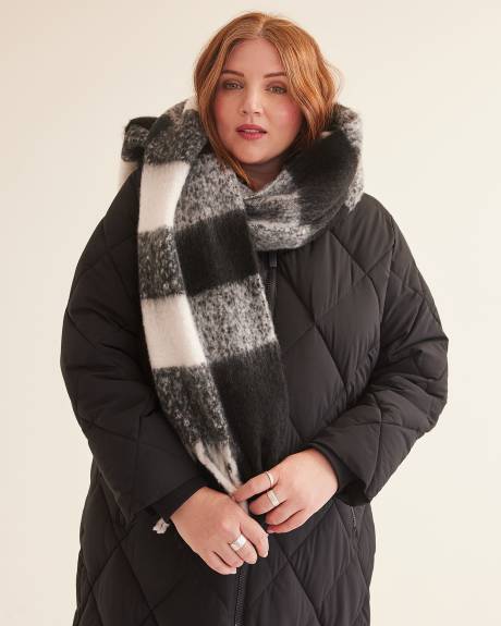 Cozy Black & White Plaid Scarf