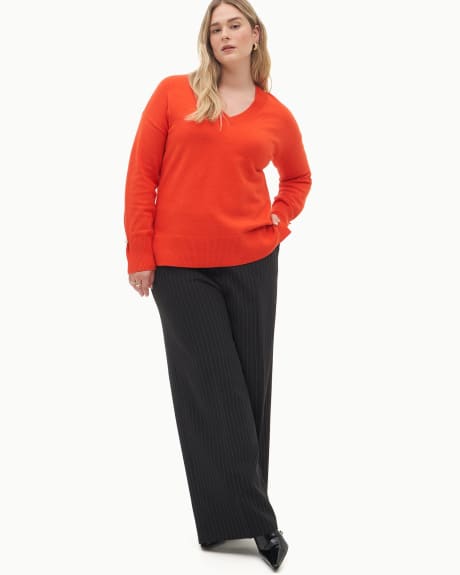 Coloured V-Neck Boxy Sweater - Addition Elle