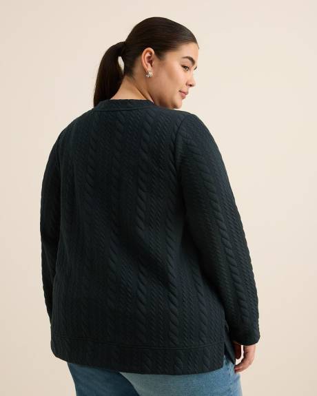 Long-Sleeve Cable Knit Buttoned Crewneck Top