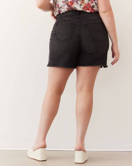 Short en denim à bords effilochés, coupe galbée, délavé noir, tissu responsable - d/C JEANS