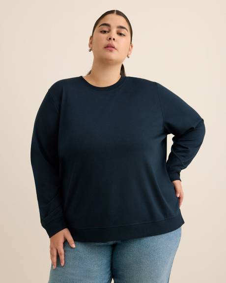 Boyfriend-Fit Crewneck Sweatshirt - PENN. Essentials