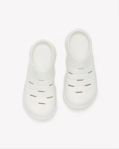 Regular Width, Thrive Revive Clog with Cushioned Underfoot - Columbia