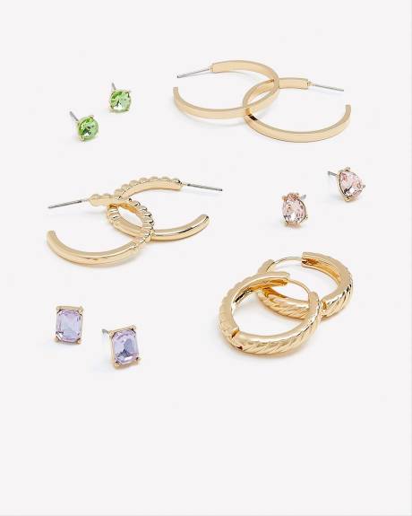 Anneaux d'oreilles dorés et boucles d'oreilles boutons à pierres colorées, ens. de 6