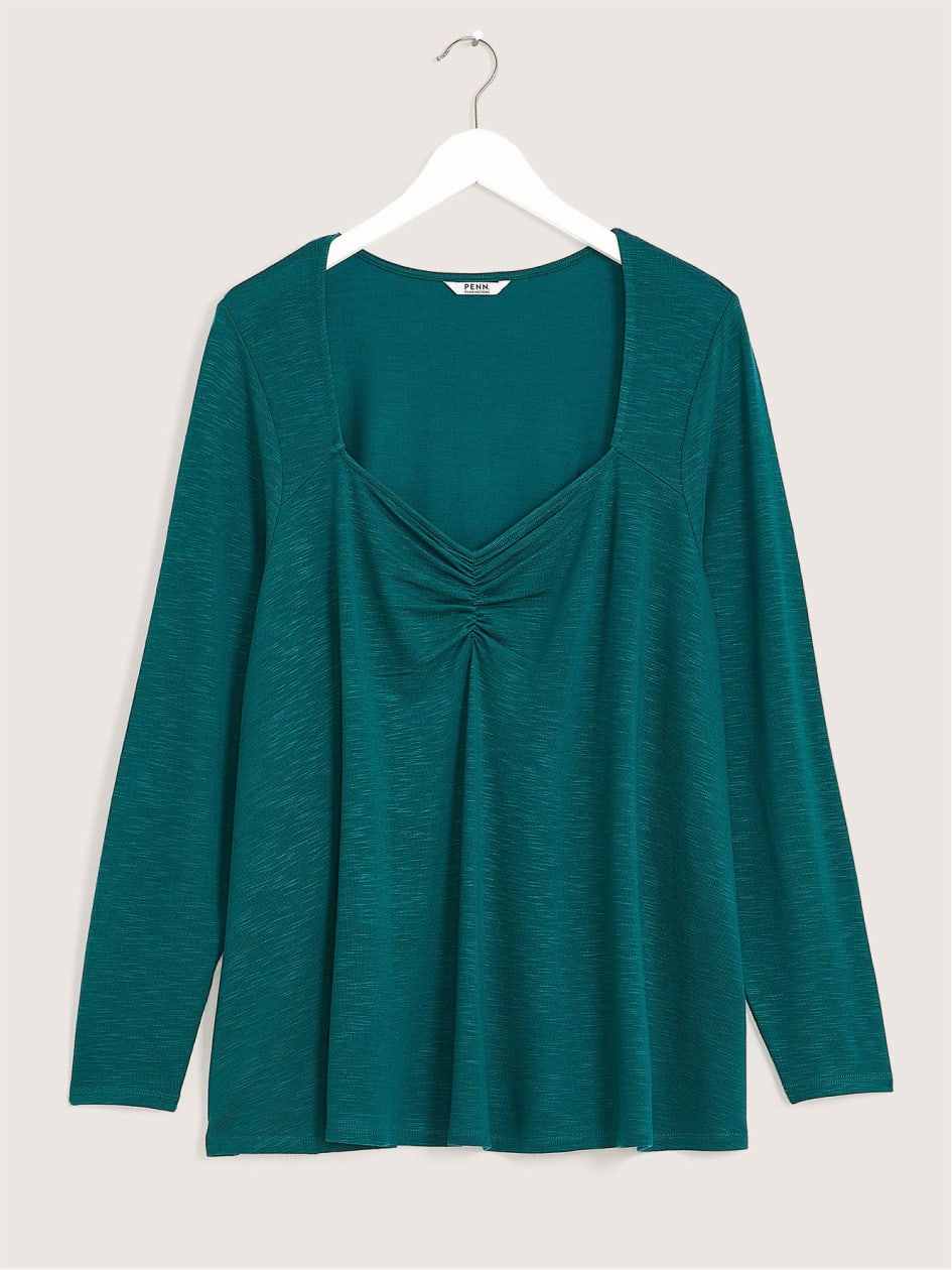 Solid Long-Sleeve Swing Knit Top
