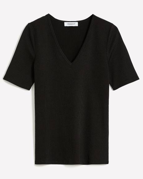 Black Textured Elbow-Sleeve Deep V-Neck Tee - Addition Elle