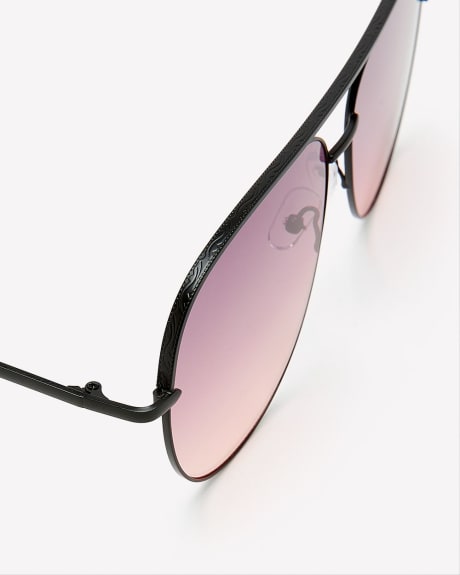 Black Aviator Frame Sunglasses