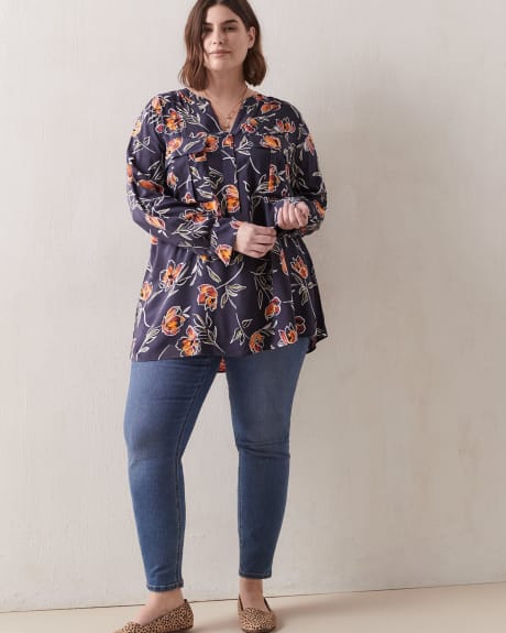 Pop-Over Tunic Blouse with pockets - In Every Story