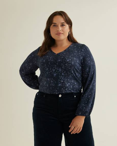 Long Ballon Sleeve Swing Knit Top