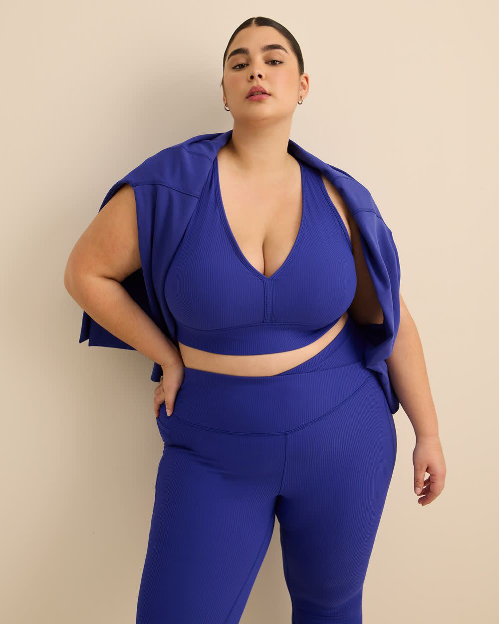 Haut sport c&ocirc;tel&eacute; court &agrave; encolure en V - Active Zone