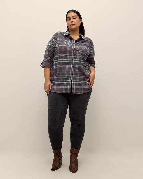 Plaid Flannel Buttoned Down Shirt with Rolled-Up Sleeves