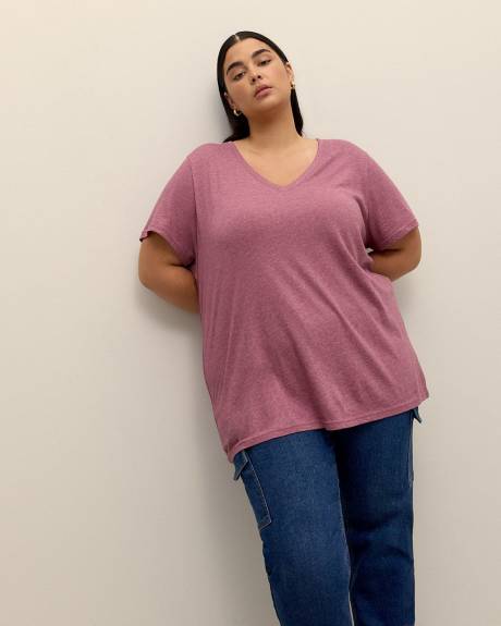 Boyfriend-Fit Short-Sleeve V-Neck Tee - PENN. Essentials