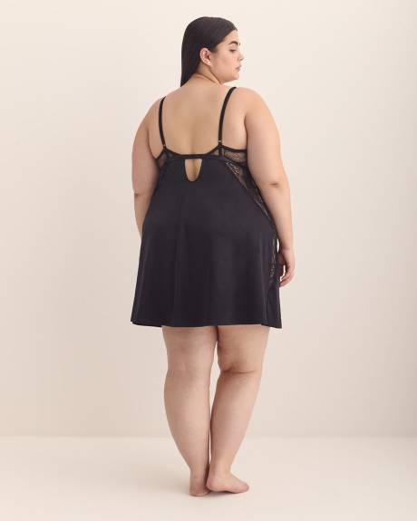 Sexy Black Nighty with Lace - Déesse Collection