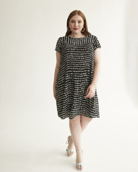 Responsible, Printed Pleated Dress with Short Fluttered Sleeves