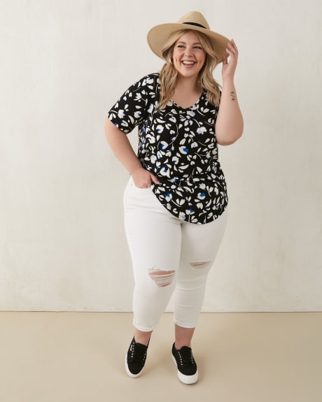Modern Fit Short Sleeve Scoop Neck Tee, Printed - In Every Story