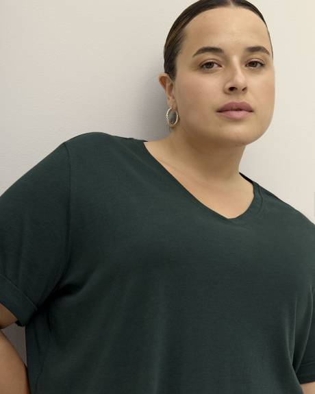 T-shirt col en V, coupe boyfriend, tissu responsable - Essentiels PENN.