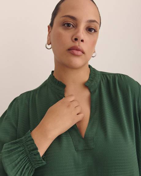 Responsible, Long-Sleeve Mao Split Neck Blouse