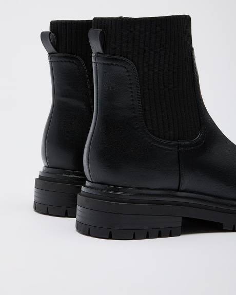 Extra Wide Width, Casual Bootie with Ribbed Detail