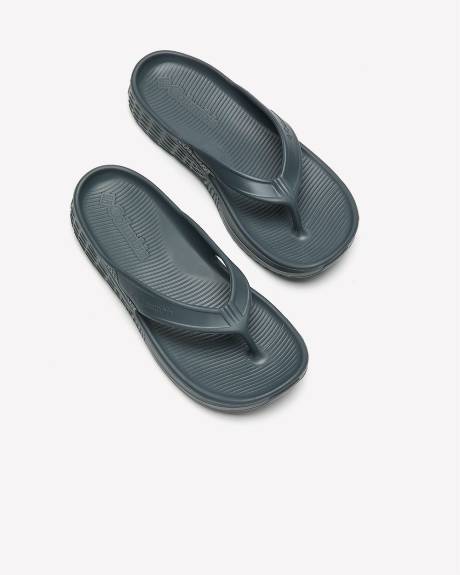 Regular Width, Ramble Flip Flop with Cushioned Underfoot - Columbia
