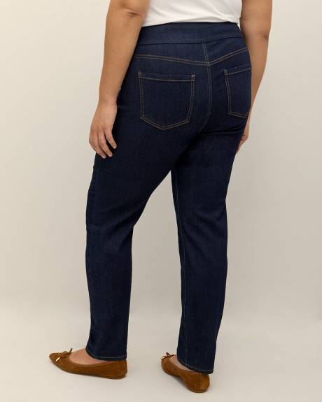Savvy Fit Pull-On Straight Leg Jeans - d/c JEANS