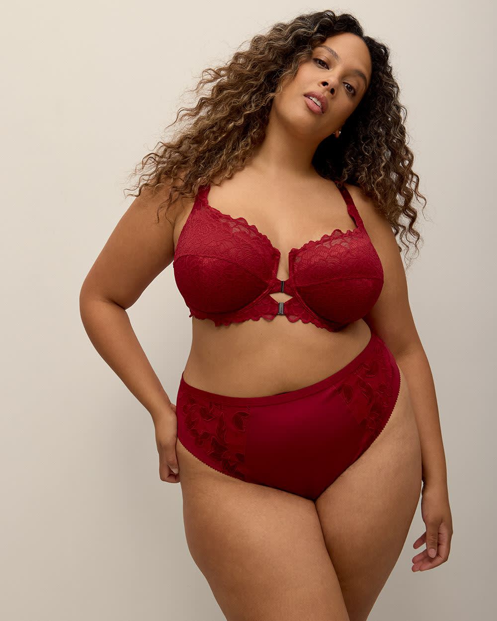 Red Unlined Underwire Front-Closure Lace Bra - Déesse Collection
