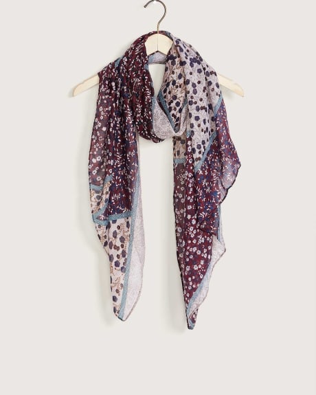 Lightweight Patchwork Floral Scarf - In Every Story