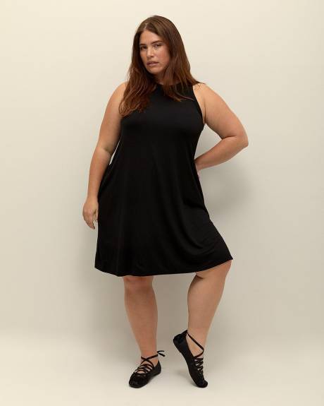 Robe évasée sans manches avec col rond, tissu responsable