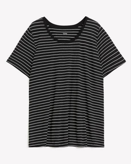 Boyfriend-Fit Short-Sleeve T-Shirt - PENN. Essentials