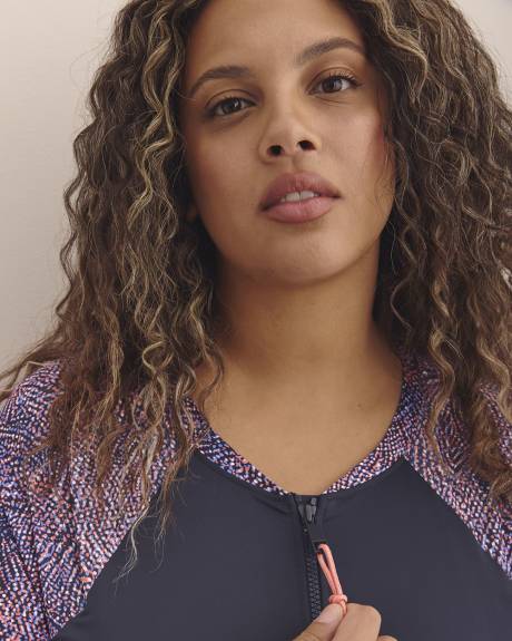 Textured Dotted Long-Sleeve Rashguard with Built-In Bra