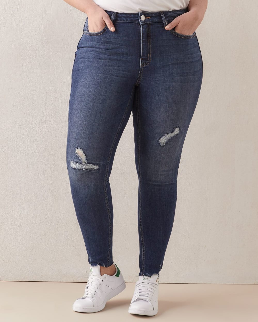 Fashion Distressed Skinny Jeans - d/C 