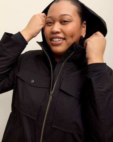 Long Water-Repellent Crinkle Jacket