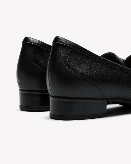 Wide Width, Juliet Shiny Loafer - Clarks
