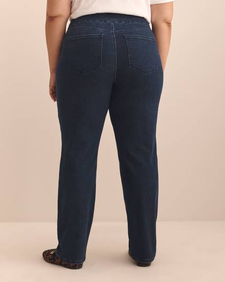 Savvy Fit Pull-On Straight-Leg Jeans - d/c JEANS
