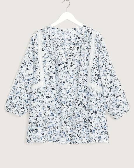 Blouse fluide fleurie à encolure fendue