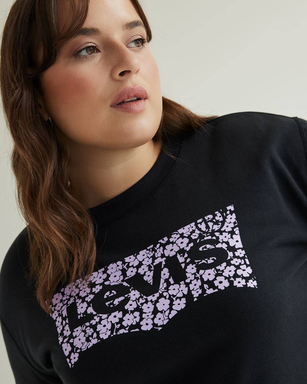 Crewneck Sweatshirt with Batwing Logo Levi s Penningtons