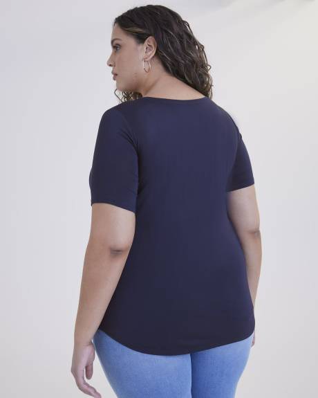 T-shirt à col rond, coupe moderne, tissu responsable - Addition Elle
