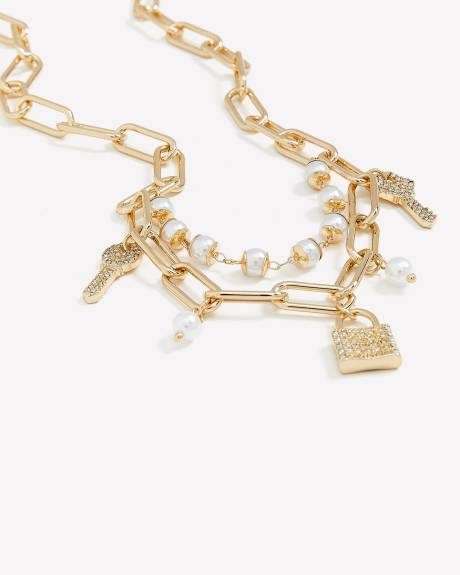 Chaîne à gros maillons avec perles et pendentif en cadenas