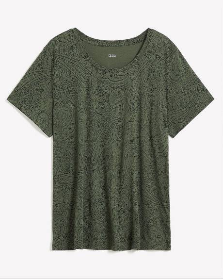 Boyfriend Fit Scoop-Neck Loose T-Shirt - PENN. Essentials