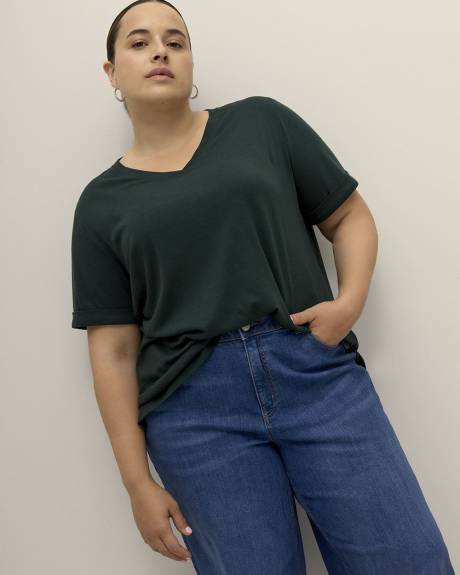 T-shirt col en V, coupe boyfriend, tissu responsable - Essentiels PENN.