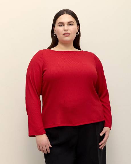 Red Boat Neck Knit Top