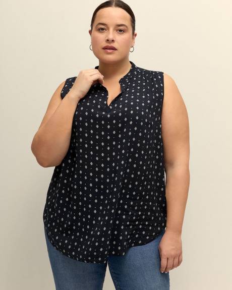 Responsible, Sleeveless Tunic Blouse