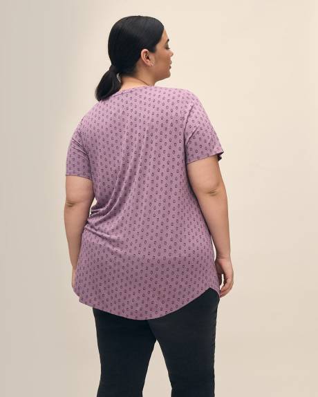Responsible, Modern-Fit Scoop-Neck Tee - PENN. Essentials