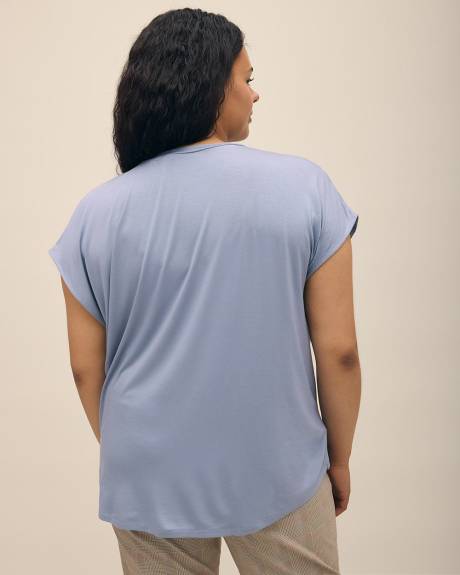 Extended-Sleeve Crew Neck Mixed Media Top