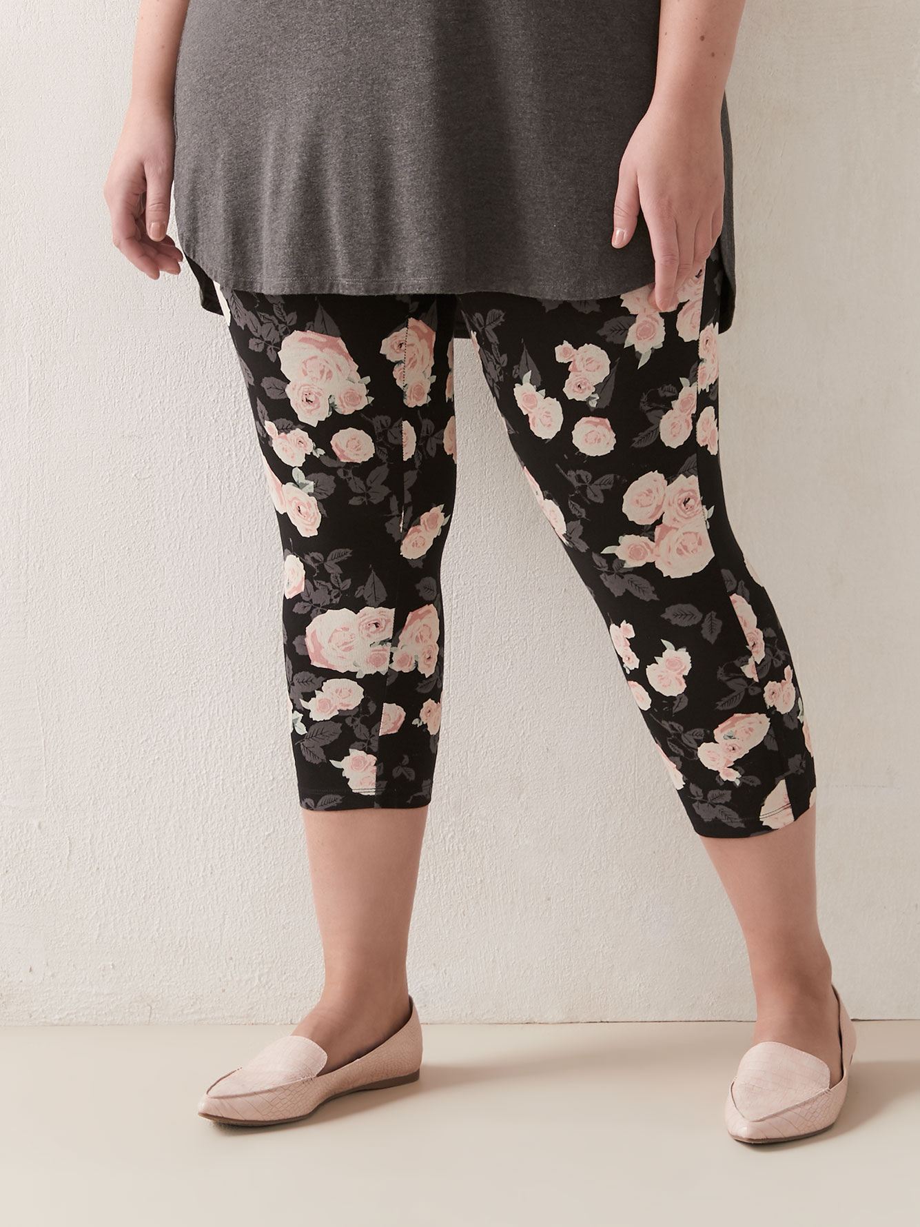 plus size camo capri leggings