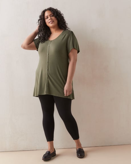 Solid Flutter Sleeve Knit Tunic - In Every Story